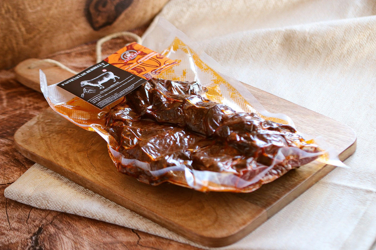 Pastramă din pulpă de berbecuț (500G) - Victoria Iovanescu